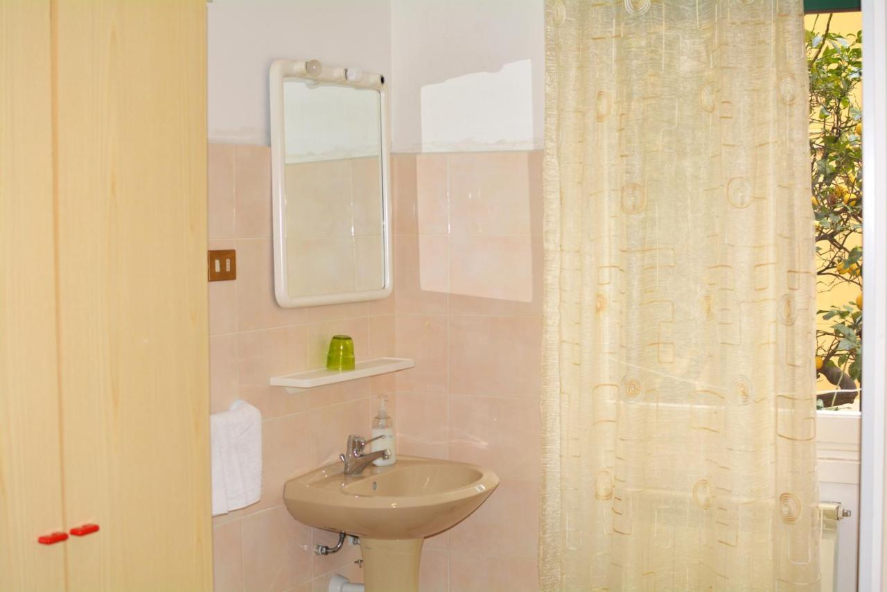 Hotel La Madunina Varazze Zewnętrze zdjęcie